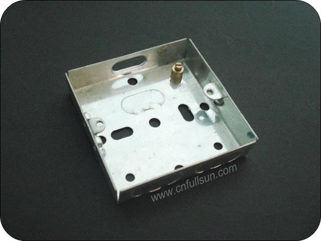 1 κουτί συμμοριών