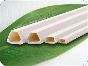 Καλώδιο PVC που κορμώνει αυτοκόλλητο σοβατεπί